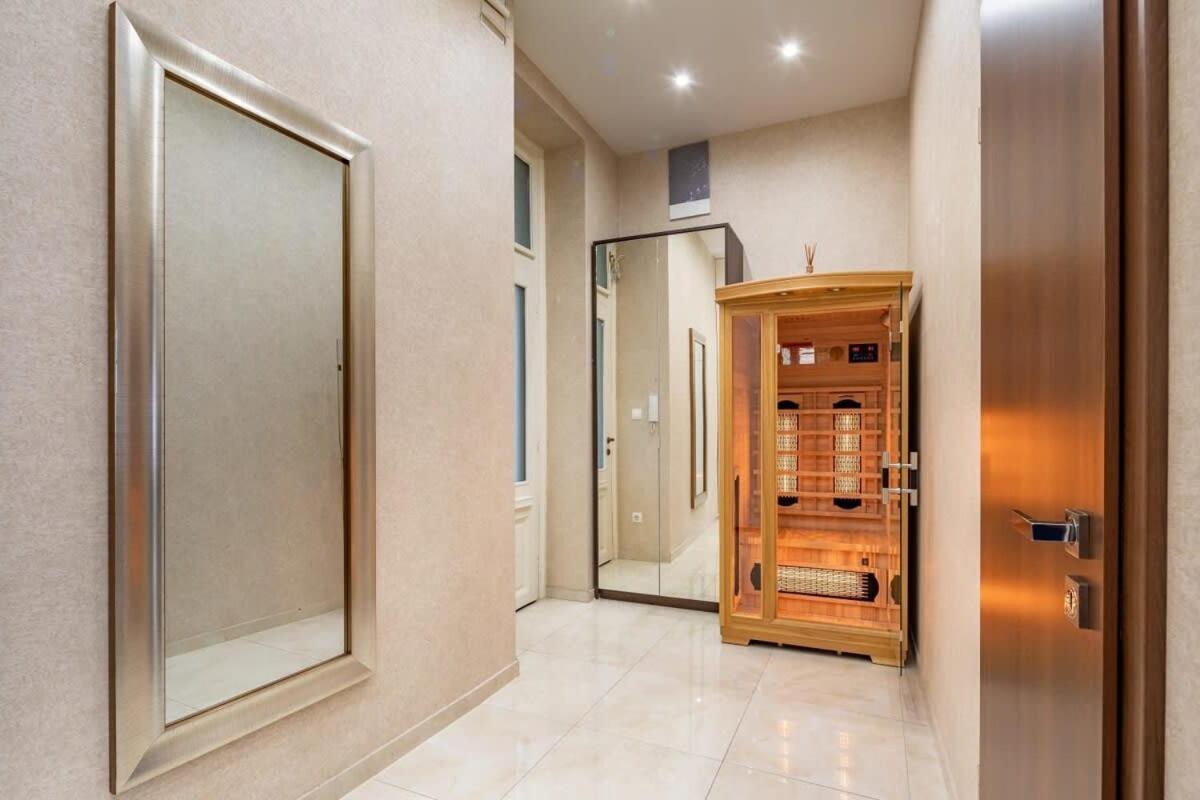 Splendid Perfectly Located Flat With Sauna Apartment Budapest Exterior photo