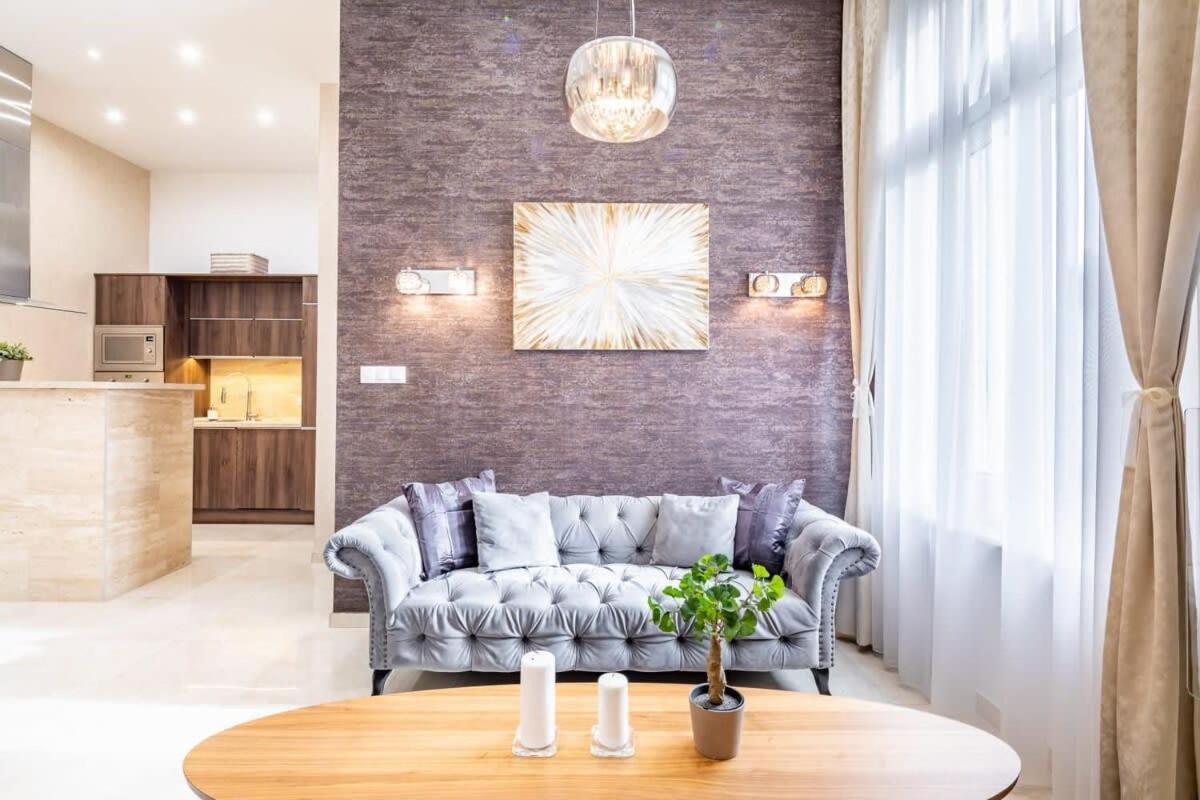 Splendid Perfectly Located Flat With Sauna Apartment Budapest Exterior photo